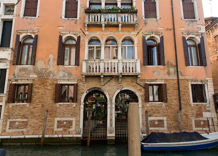 palazzo suite ducale